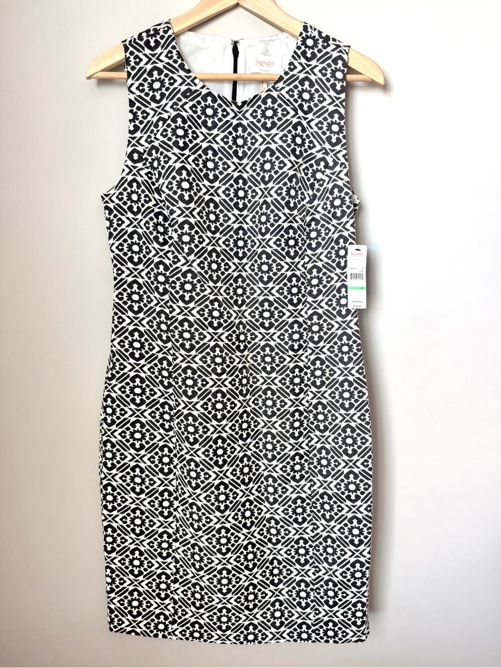 Laundry By Shelli Segal Black and White Sleeveless Geometric Midi Sheath Dress